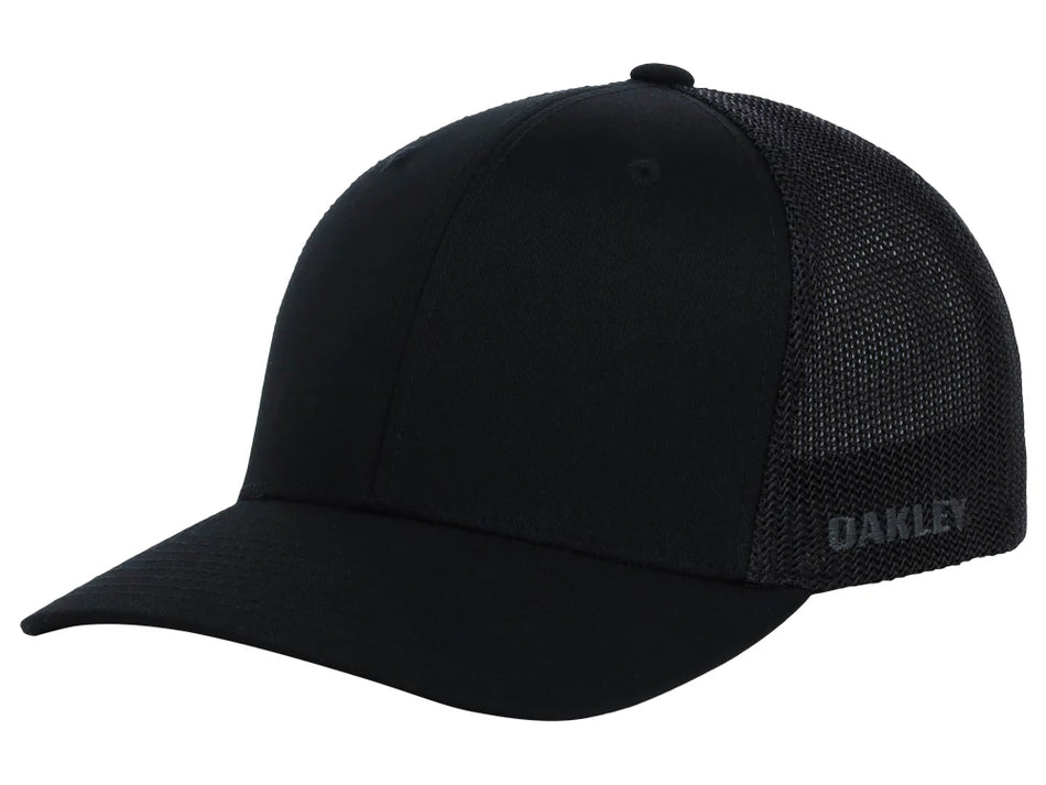 OAKLEY 26 GOLF CRESTING TRUCKER