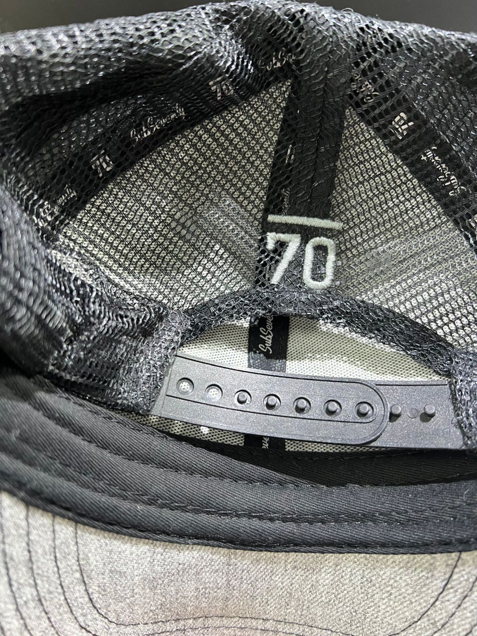 SUB 70 TRUCKER MESH CAP