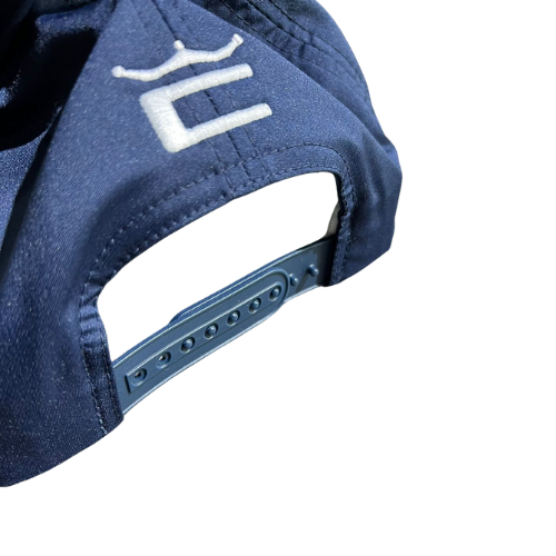 Casquette Cobra Tour Crown Cap White Navy - Eté 2024 Casquette Cobra Tour Crown Cap White Navy - Eté 2024