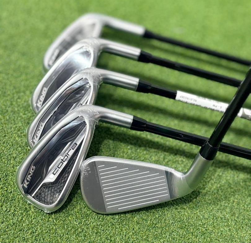 COBRA KING SILVER GRAPHITE IRONS #6-9P